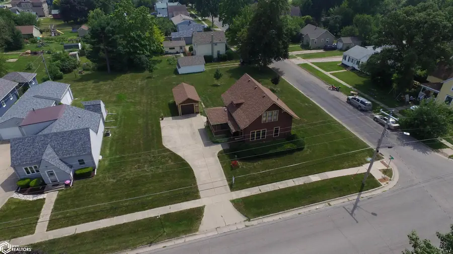 604 8th Avenue, Grinnell, IA 50112 - #2
