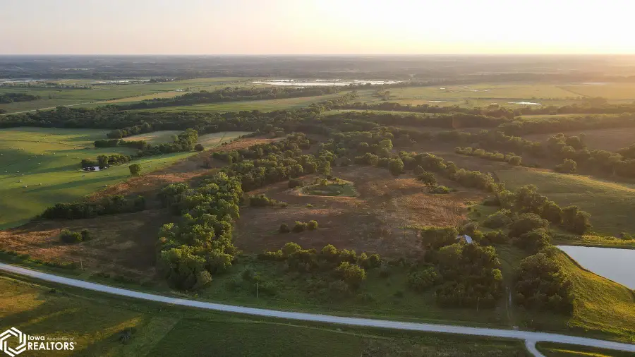 000 310th Ave, Moulton, IA 52572 - #2