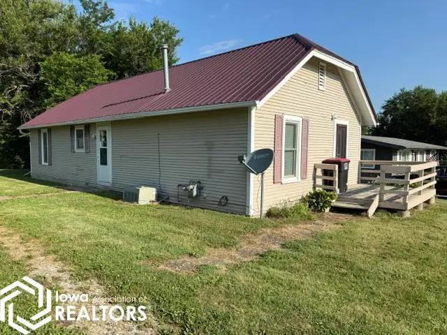 705 S Harrison Place, Mount Pleasant, IA 52641 - #2