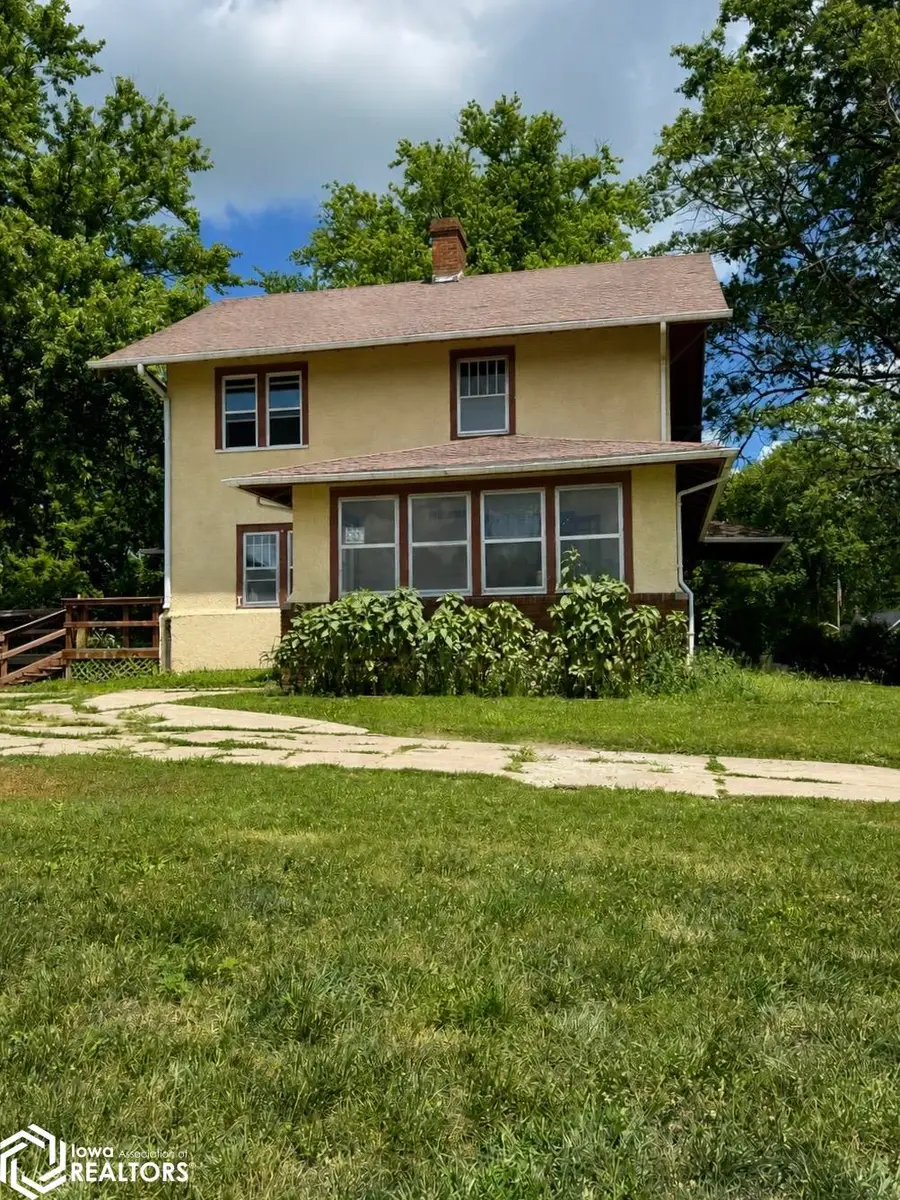 205 Shellway Drive, Mount Ayr, IA 50854 - #3