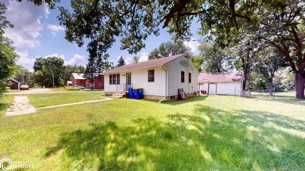 904 College Street, Plymouth, IA 50464