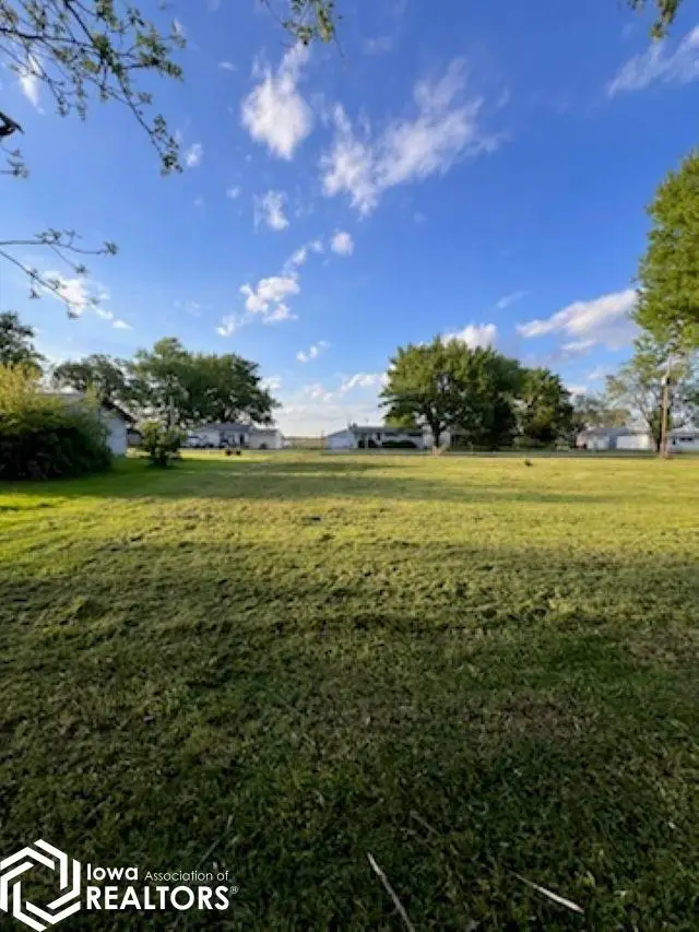 303 West Street, Russell, IA 50238 - #3