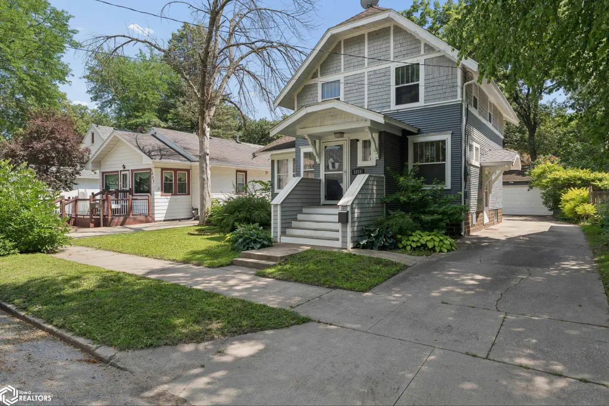 1011 2nd Street Nw, Mason City, IA 50401 - #1