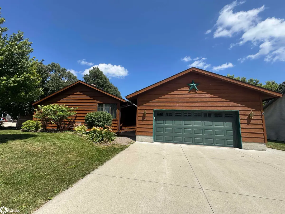 902 S 15th Street, Clear Lake, IA 50428 - #1