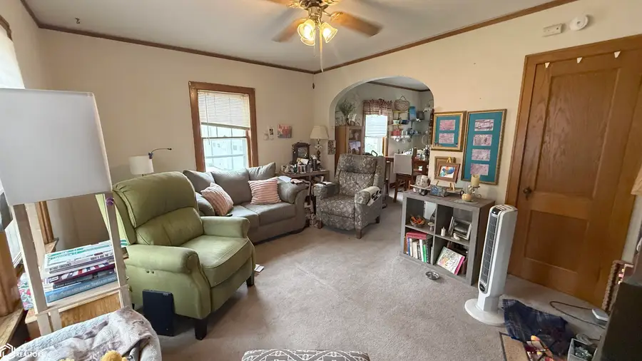 119 S Pennsylvania Avenue, Mason City, IA 50401 - #2