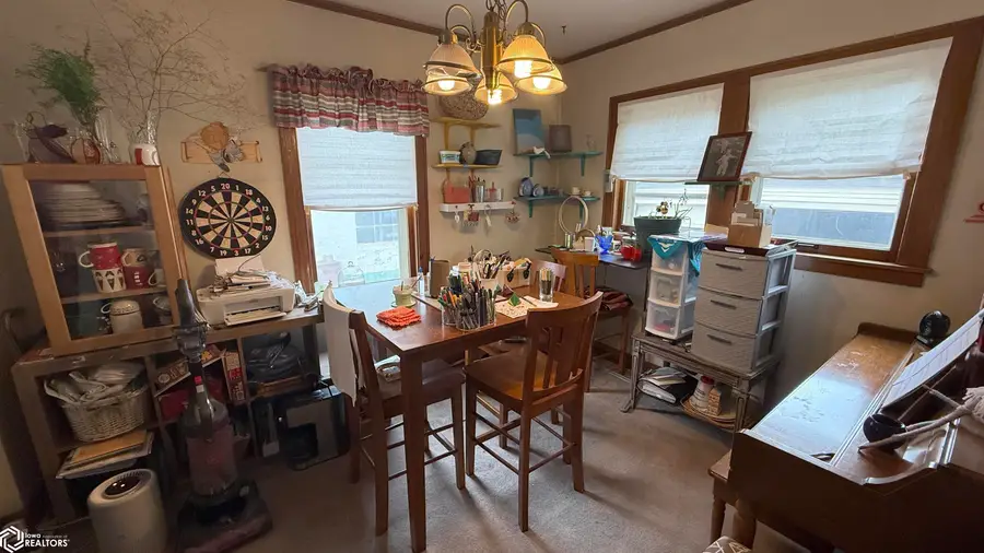119 S Pennsylvania Avenue, Mason City, IA 50401 - #3