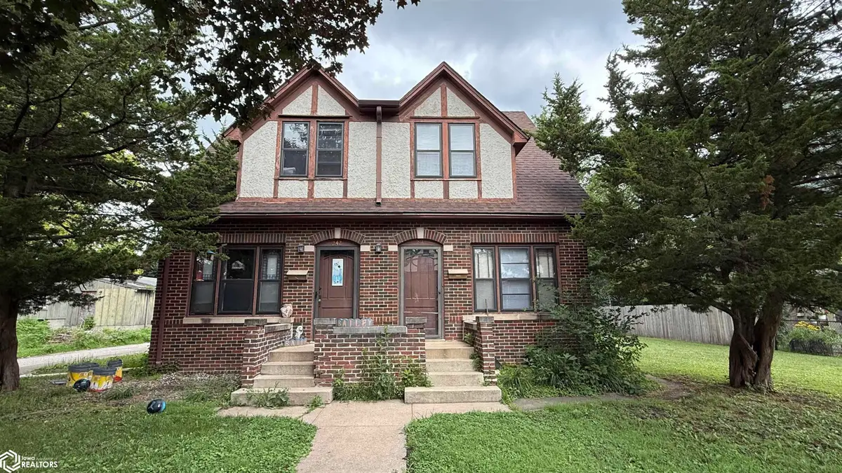 242 14th Street Se, Mason City, IA 50401 - #1