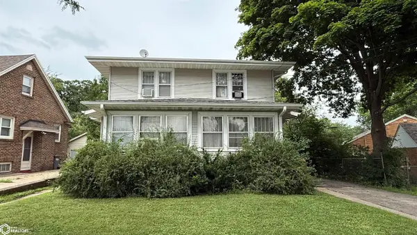 18 Linden Drive, Mason City, IA 50401