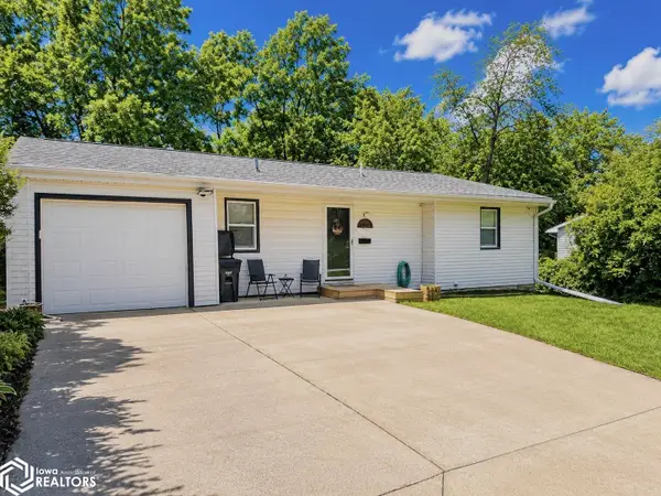 2905 Moody Ln, Burlington, IA 52601