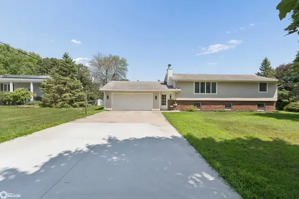 1353 Plymouth Road, Mason City, IA 50401