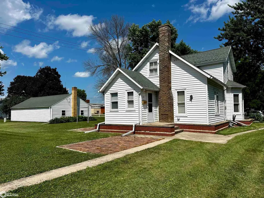 612 Center Street W, Britt, IA 50423 - #2