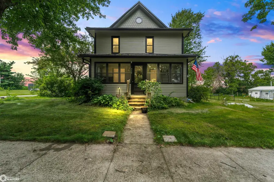 315 S Pine Street, Zearing, IA 50278 - #2
