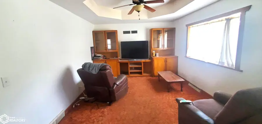 1717 6th Avenue N, Denison, IA 51442 - #2