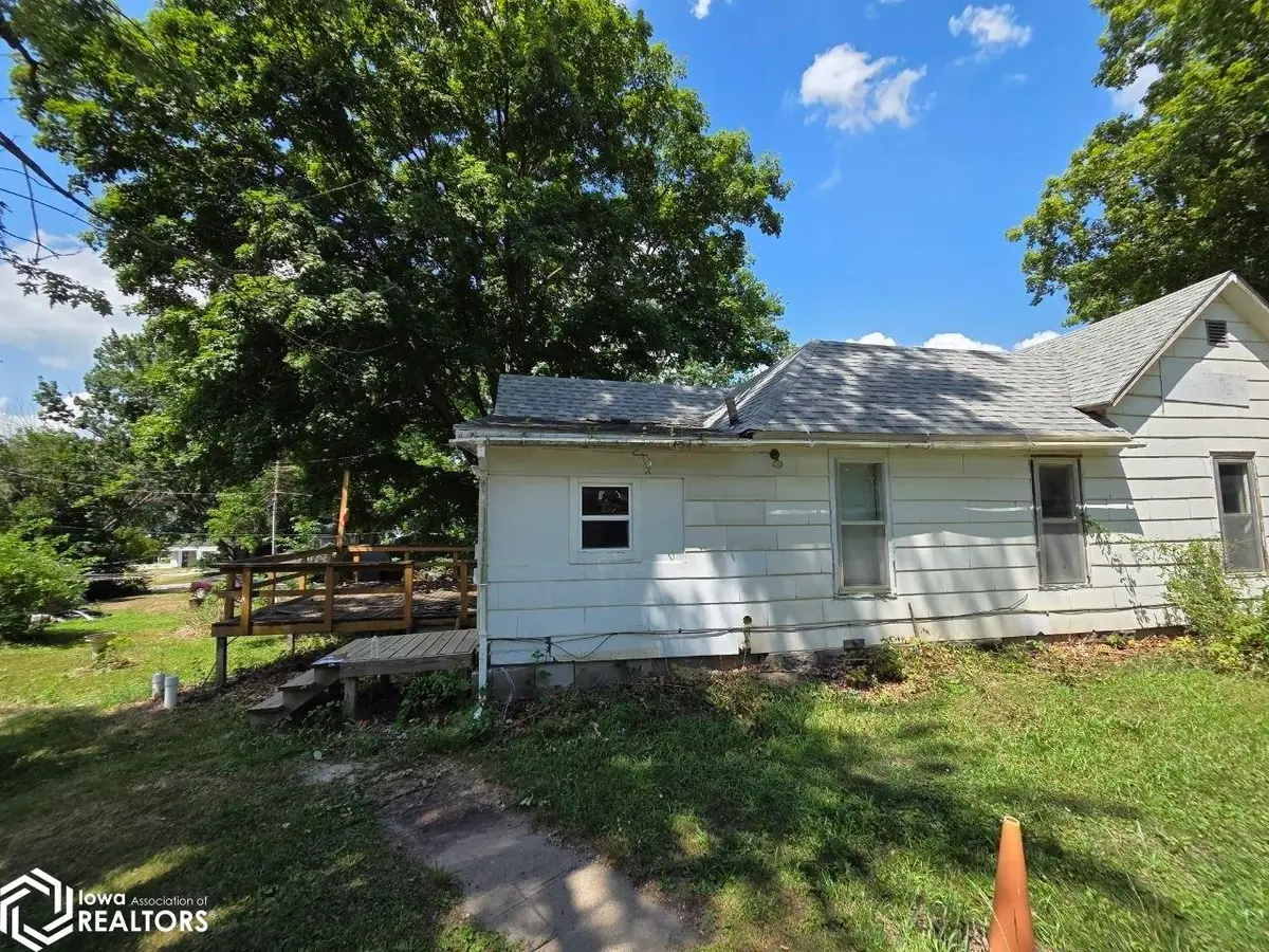 403 E Adams Street, Mount Ayr, IA 50854 - #1