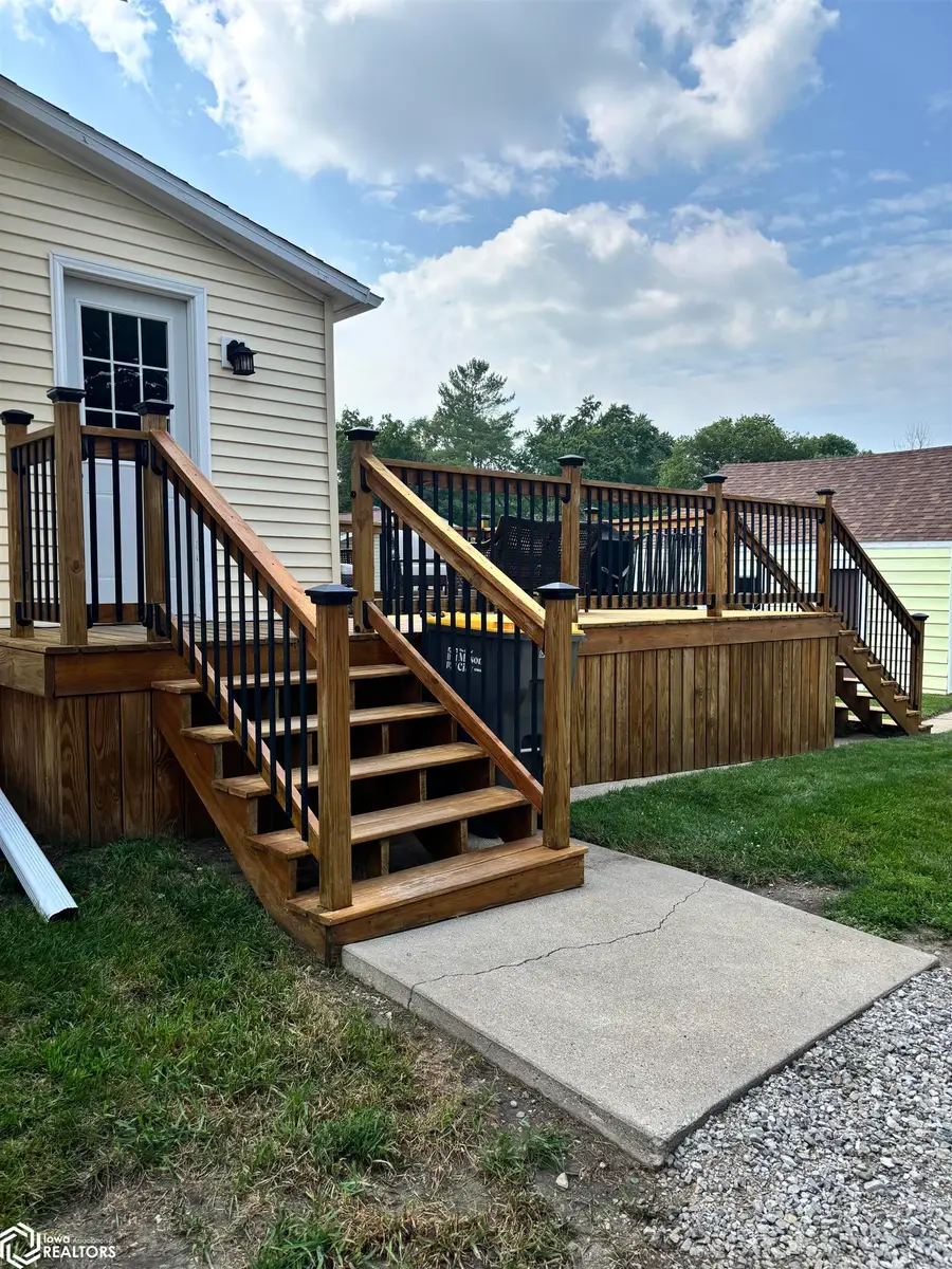 1452 SE 2nd St, Mason City, IA 50401 - #3