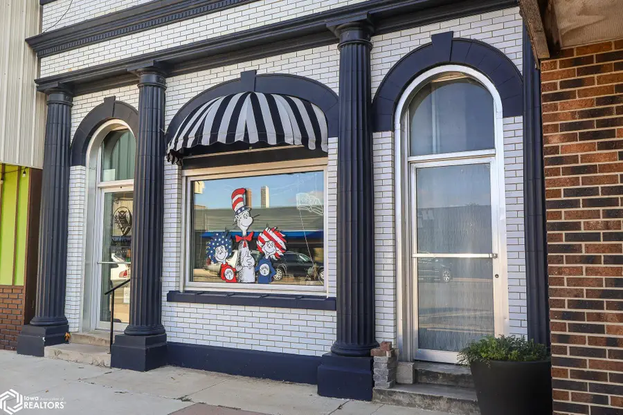 605 Sumner Avenue, Humboldt, IA 50548 - #3