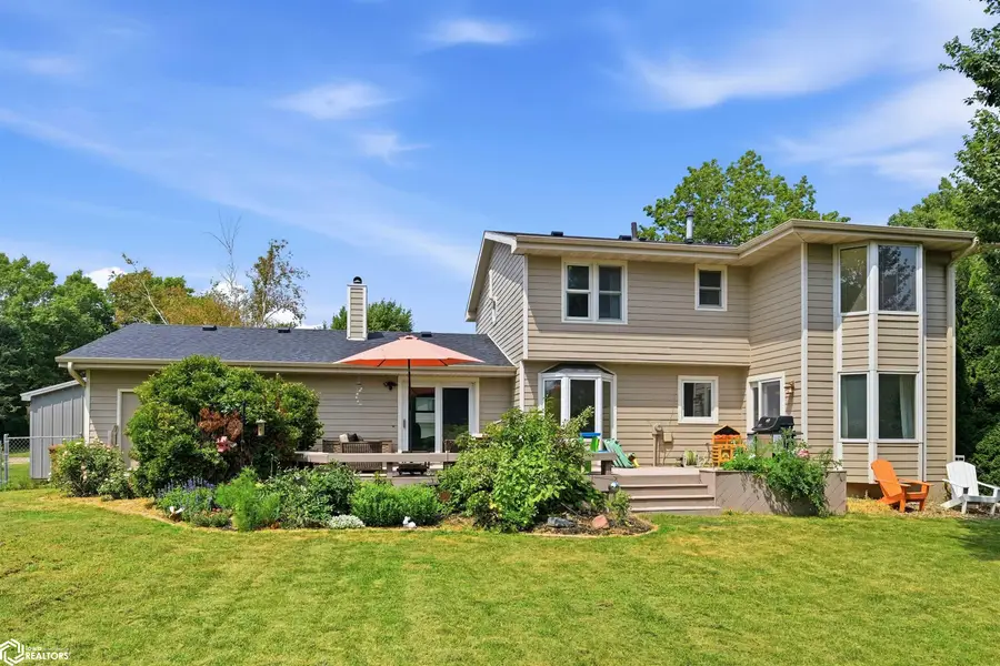 1822 Prairie Street, Grinnell, IA 50112 - #2