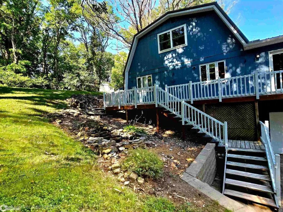 10552 Rolling Hills Drive, Burlington, IA 52601 - #3