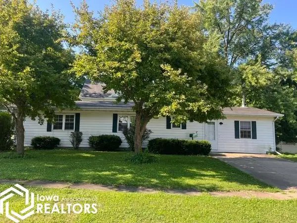 309 N Jefferson Street, Mount Pleasant, IA 52641