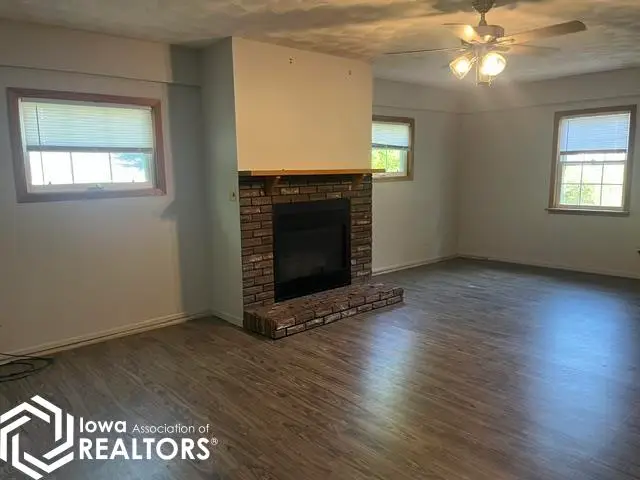 309 N Jefferson Street, Mount Pleasant, IA 52641 - #2