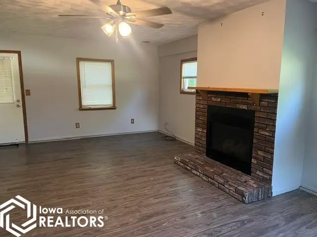 309 N Jefferson Street, Mount Pleasant, IA 52641 - #3