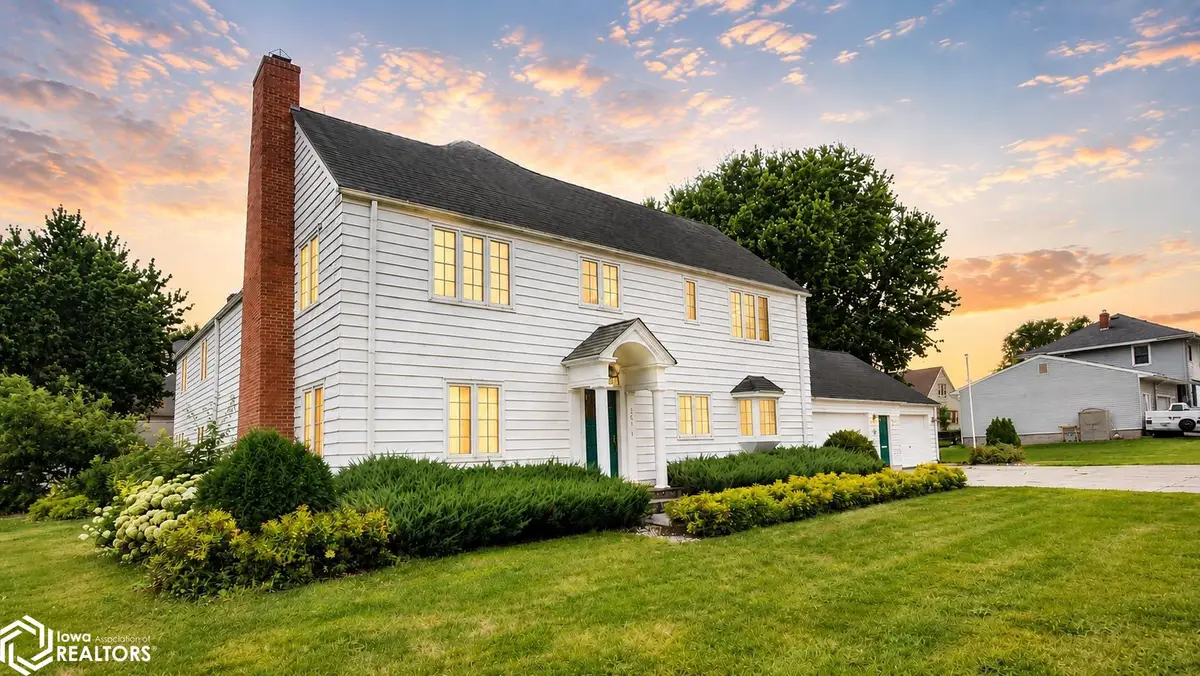 206 N 1st Avenue E, Lake Mills, IA 50450 - #1