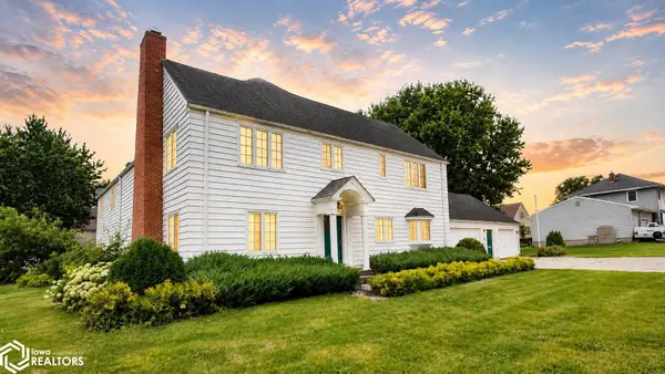 206 N 1st Avenue E, Lake Mills, IA 50450