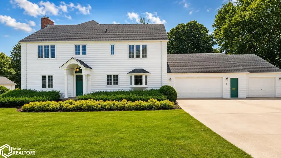 206 N 1st Avenue E, Lake Mills, IA 50450 - #2