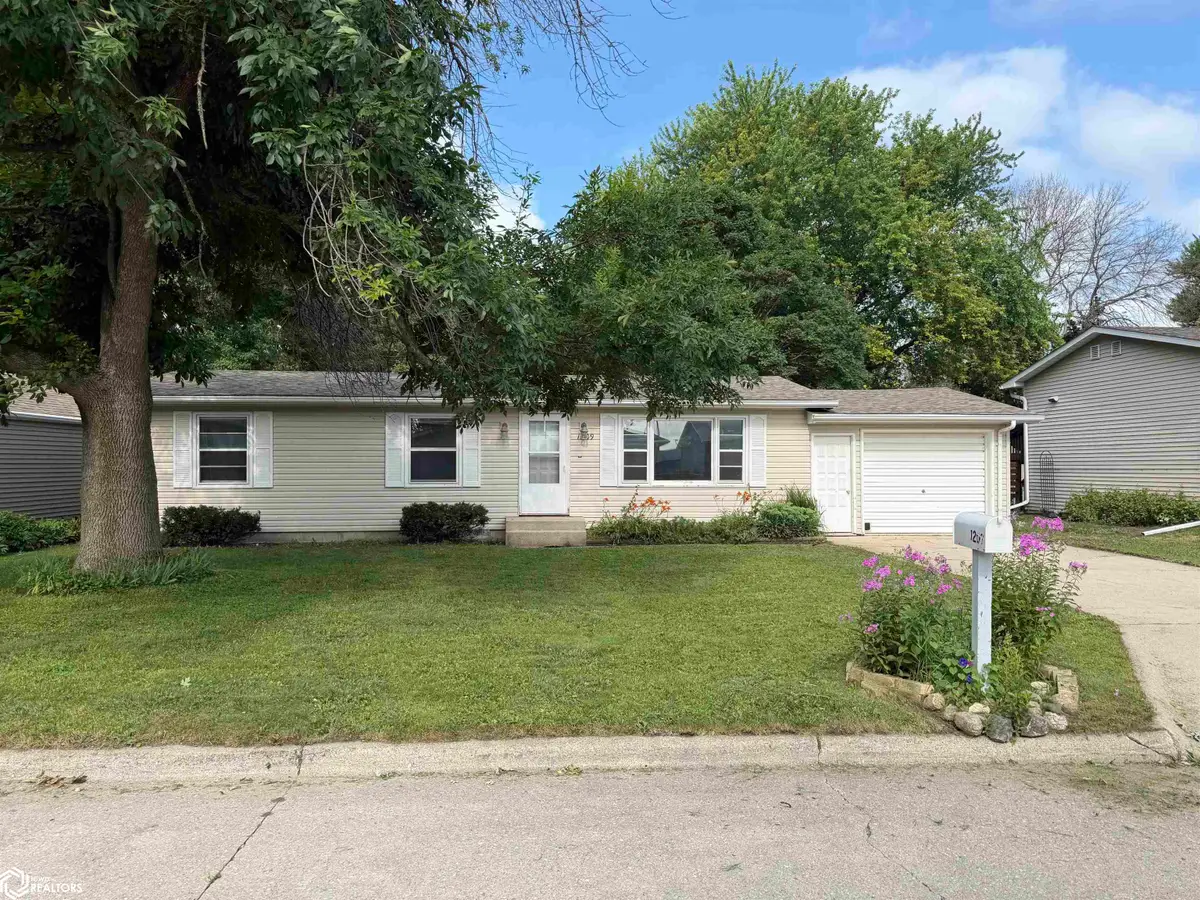 1209 7th Pl N, Clear Lake, IA 50428 - #1