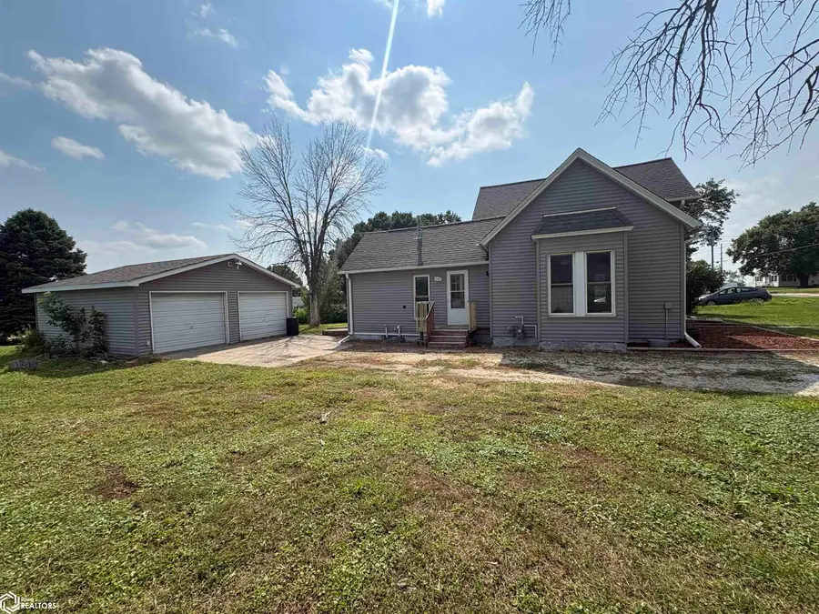 1905 14th Avenue, Eldora, IA 50627 - #2