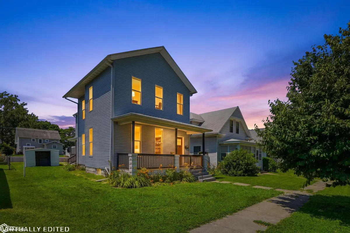 1007 S 14th Street, Burlington, IA 52601 - #1