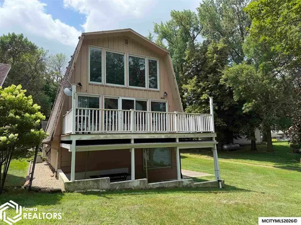 24534 Lakeside Drive, Lake Mills, IA 50450