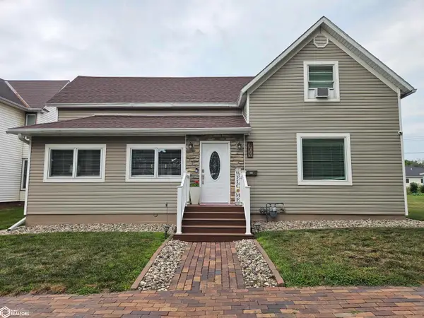 809 N Clark Street, Carroll, IA 51401