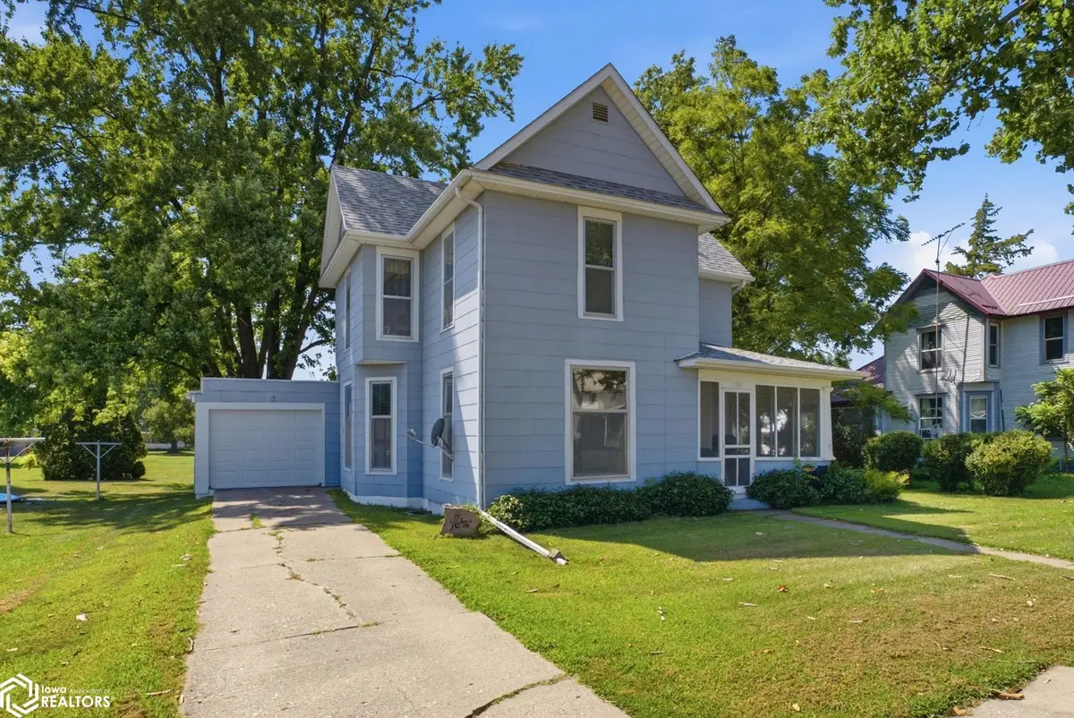206 N Ellis Street, Keota, IA 52248 - #1