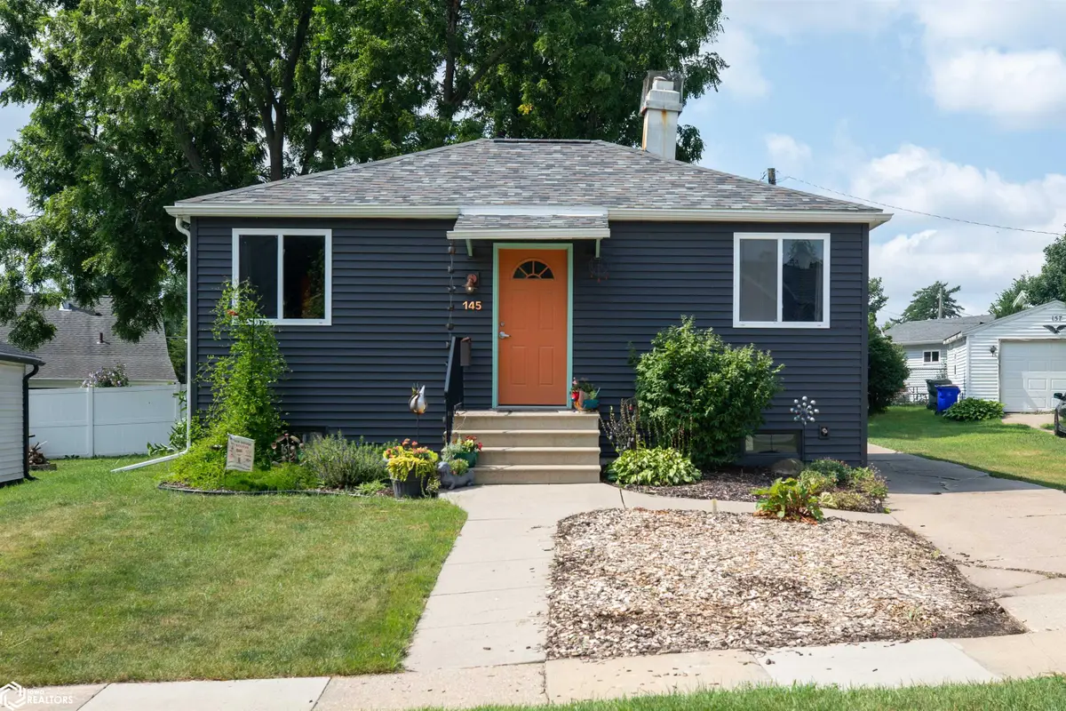 145 Dawley Ne, Cedar Rapids, IA 54202 - #1