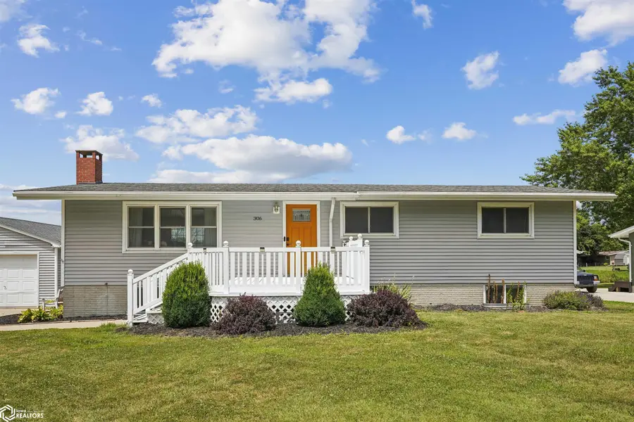 306 Meadowlane Drive, Montezuma, IA 50171 - #2