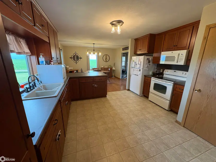 4102 110th Avenue, Bancroft, IA 50517 - #2