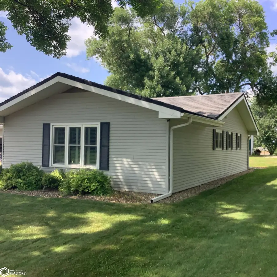 201 2nd Avenue, Armstrong, IA 50514 - #3