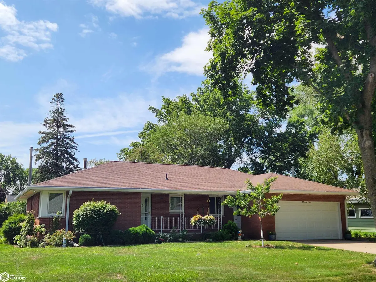 49 Winnebago Way, Mason City, IA 50401 - #1