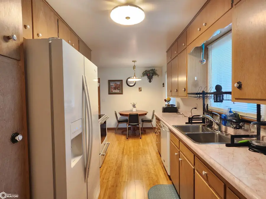 49 Winnebago Way, Mason City, IA 50401 - #2