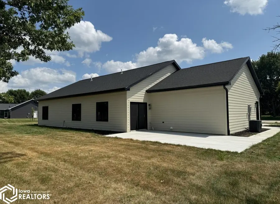 2001 W River Drive, Humboldt, IA 50548 - #3