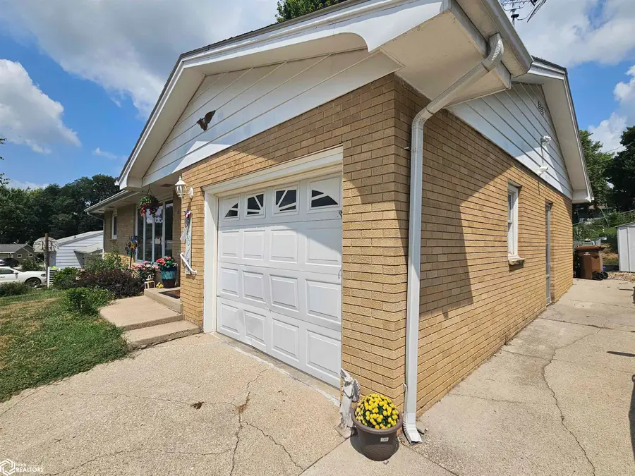 2106 7th Avenue N, Denison, IA 51442 - #2