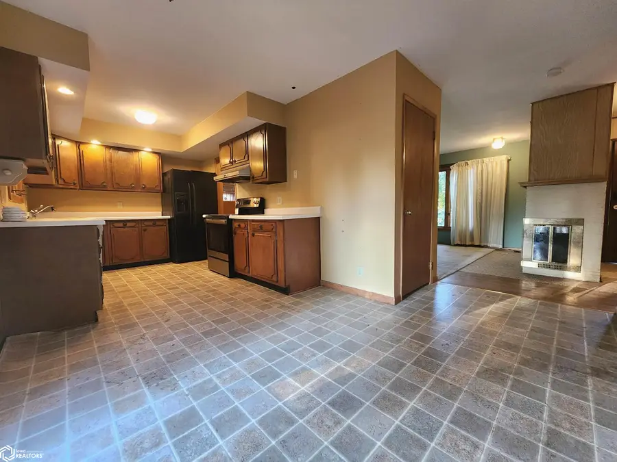 514 N Butler Street, Corydon, IA 50060 - #3