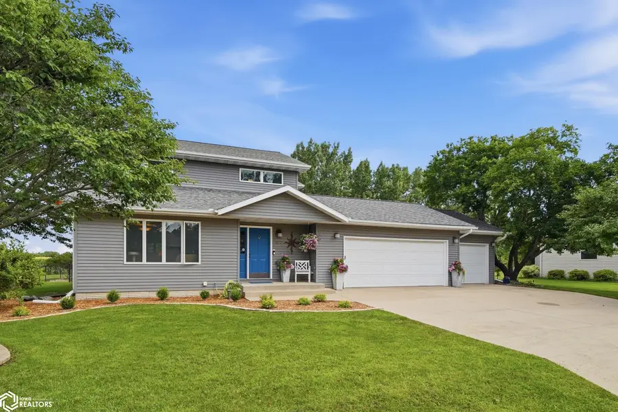 2202 16th Avenue N, Clear Lake, IA 50428 - #2
