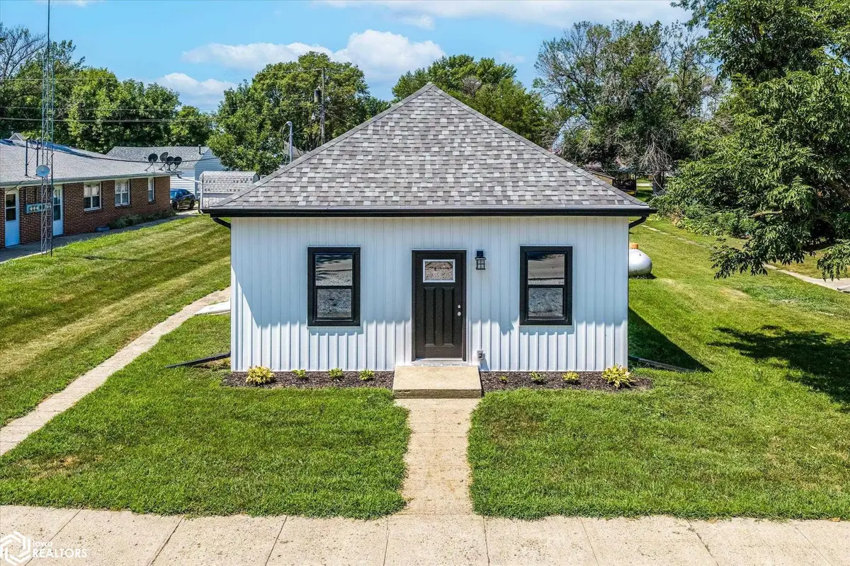 207 N Clark Street, Dow City, IA 51528 - #1