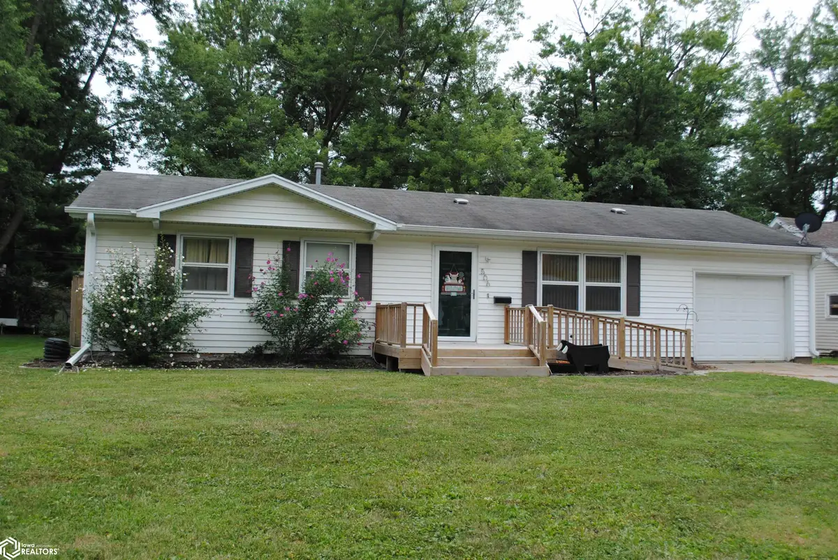 506 E Pierce, Fairfield, IA 52556 - #1