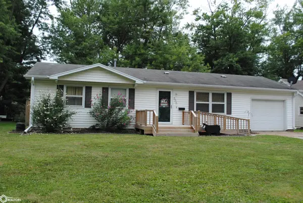 506 E Pierce, Fairfield, IA 52556