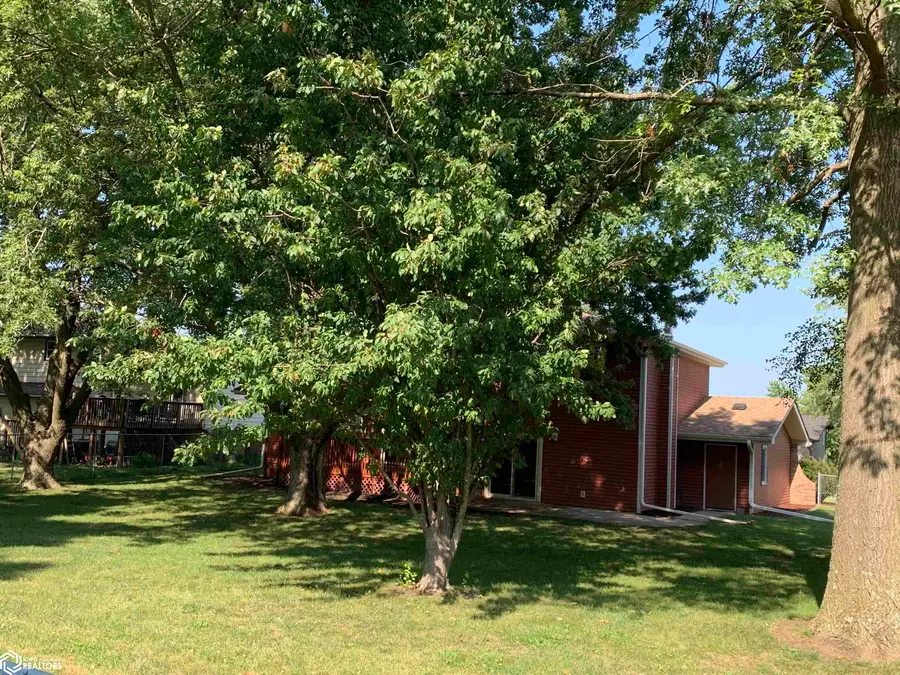 1400 N Elm Street, Creston, IA 50801 - #3