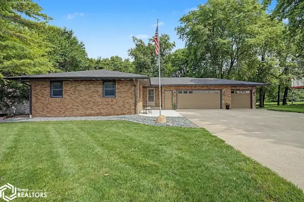 2349 Lake View Drive, Ames, IA 50010