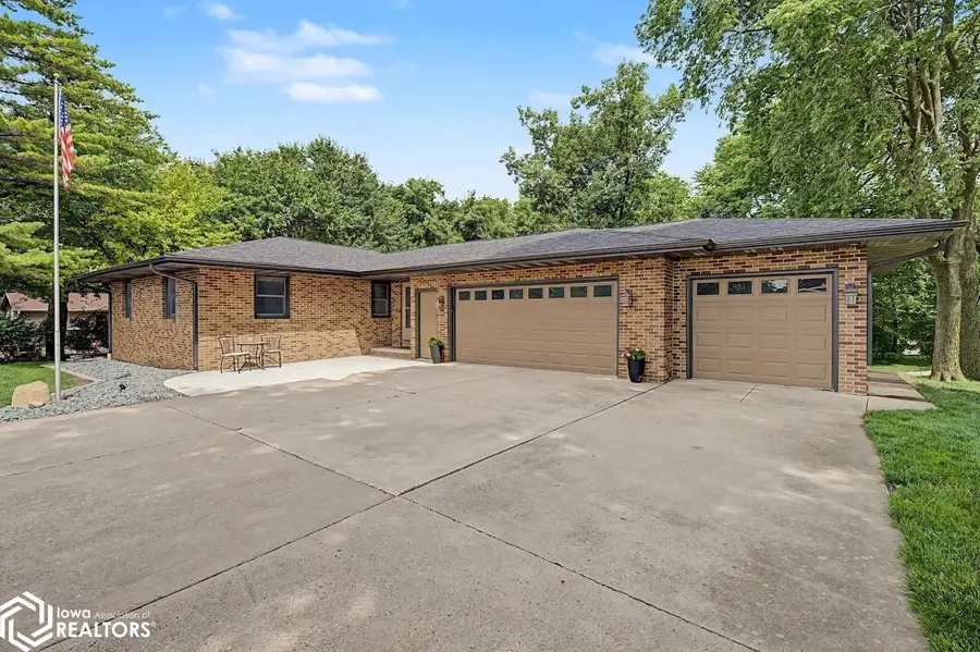 2349 Lake View Drive, Ames, IA 50010 - #2